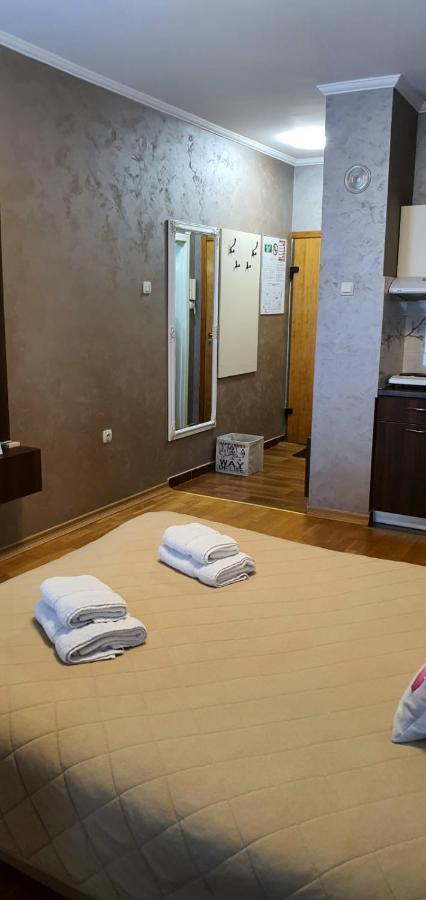 Apartman Studio DIAMOND Subotica Esterno foto