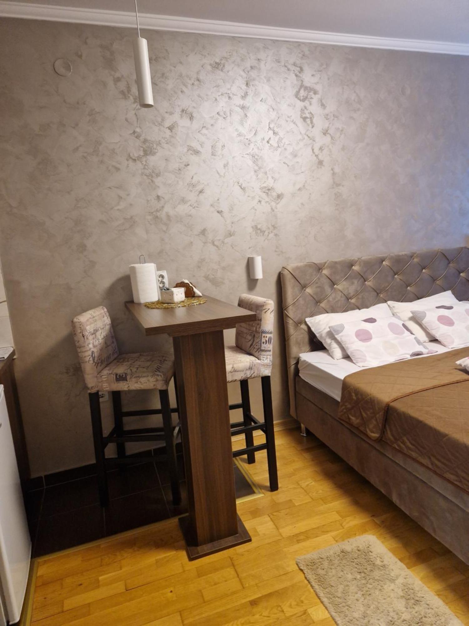 Apartman Studio DIAMOND Subotica Esterno foto