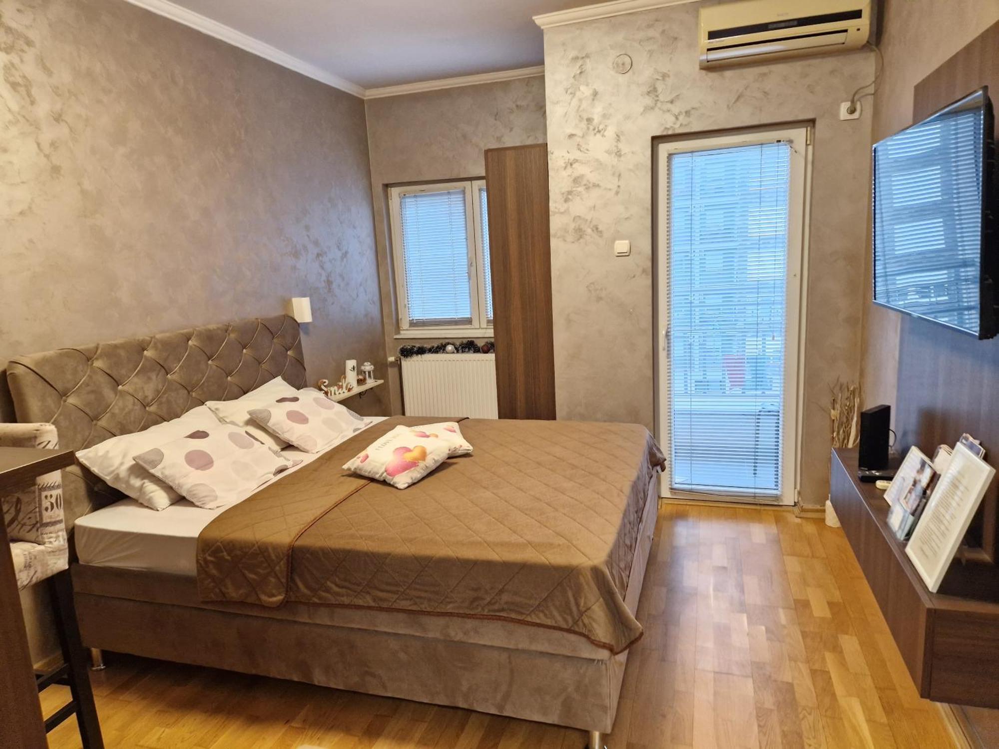 Apartman Studio DIAMOND Subotica Esterno foto